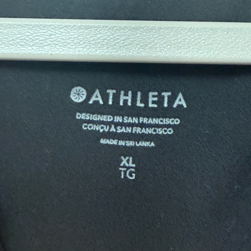 Athleta Camo Crop Top Sports Bra - Picture 8 of 9
